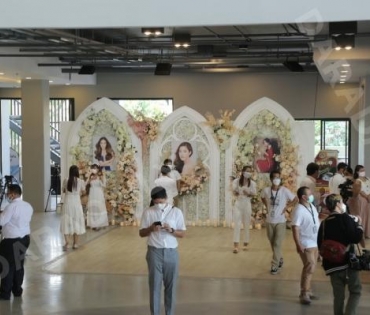 ภาพบรรยากาศพิธีไว้อาลัย “แตงโม นิดา” ที่คริสตจักรเสรีภาพกรุงเทพ วันที่ 2  