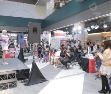 ภาพบรรยากาศงาน “daradaily แบรนด์เนมมือสอง ช้อปของดารา” @MBK วันที่ 2