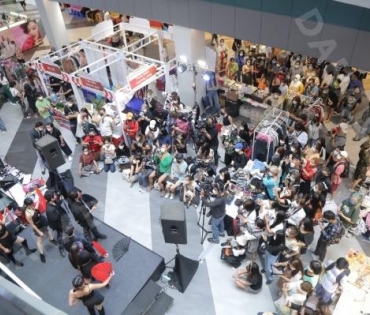 ภาพบรรยากาศงาน “daradaily แบรนด์เนมมือสอง ช้อปของดารา” @MBK วันที่ 3