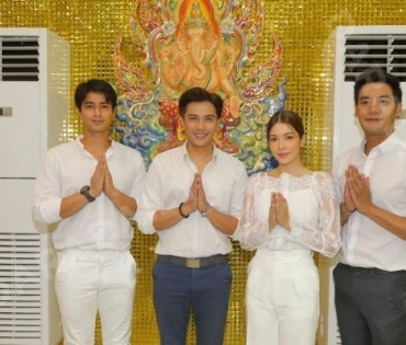 วัดไผ่ล้อม จัดพิธีไหว้ครูบูรพาจารย์ วิสาขบูชารำลึกพลังศรัทธาศิษยานุศิษย์ “คนบันเทิง” ร่วมพิธีล้นหลาม