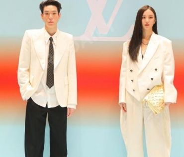 งานแฟชั่นโชว์ "Louis Vuitton" พบกับ “พัคโบกอม” ,มาริโอ้,พีช,สกาย,บอย-เฟย์, ญาญ่า อุรัสญา ณ  "ICOMSIA