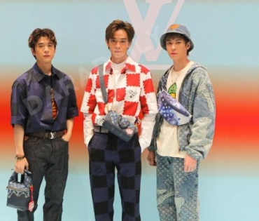 งานแฟชั่นโชว์ "Louis Vuitton" พบกับ “พัคโบกอม” ,มาริโอ้,พีช,สกาย,บอย-เฟย์, ญาญ่า อุรัสญา ณ  "ICOMSIA