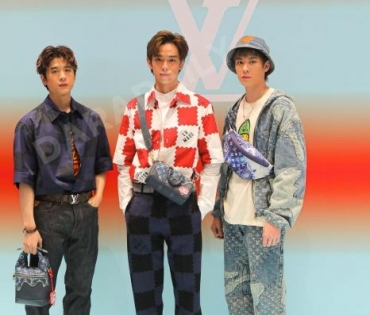 งานแฟชั่นโชว์ "Louis Vuitton" พบกับ “พัคโบกอม” ,มาริโอ้,พีช,สกาย,บอย-เฟย์, ญาญ่า อุรัสญา ณ  "ICOMSIA