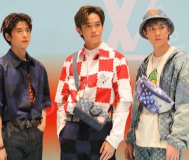 งานแฟชั่นโชว์ "Louis Vuitton" พบกับ “พัคโบกอม” ,มาริโอ้,พีช,สกาย,บอย-เฟย์, ญาญ่า อุรัสญา ณ  "ICOMSIA