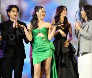 ละครเด็ด7HDละครดีกด35 พบกับนักแสดงจากละคร #ปางเสน่หา #หมอลำซัมเมอร์ และ #คุ้งเสน่หา ณ ลาน Zpotlight