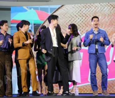 ละครเด็ด7HDละครดีกด35 พบกับนักแสดงจากละคร #ปางเสน่หา #หมอลำซัมเมอร์ และ #คุ้งเสน่หา ณ ลาน Zpotlight
