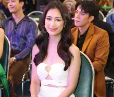 ละครเด็ด7HDละครดีกด35 พบกับนักแสดงจากละคร #ปางเสน่หา #หมอลำซัมเมอร์ และ #คุ้งเสน่หา ณ ลาน Zpotlight