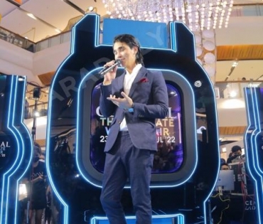 มหกรรมนาฬิกาสุดล้ำ "CENTRAL THE ULTIMATE WATCH FAIR" (เซ็นทรัล ดิ อัลติเมท วอทช์ แฟร์) พบ “เจฟ วรกมล