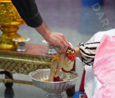 สวดอภิธรรม “ซันนี่ ยูโฟร์” ที่วัดเลา พระราม 2