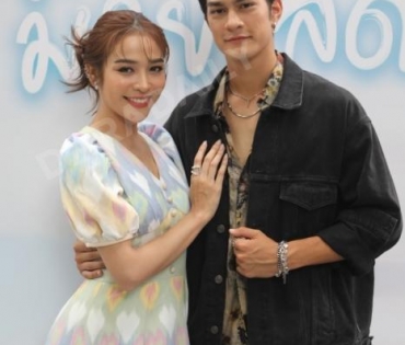 "ตั้ม-วิชญะ" และ "เติ้ล-ตะวัน" 2 ผู้จัด บริษัท มงคลดี โปรดักชั่น จำกัด ขอเรียนเชิญสื่อมวลชนทุกท่าน ร