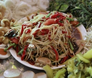 เปิดตัวผลิตภัณฑ์น้ำปลาร้าแสงจันทร์ ของ อาจารย์ไข่ มาลีฮวนน่า
