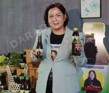เปิดตัวผลิตภัณฑ์น้ำปลาร้าแสงจันทร์ ของ อาจารย์ไข่ มาลีฮวนน่า