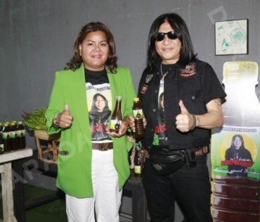 เปิดตัวผลิตภัณฑ์น้ำปลาร้าแสงจันทร์ ของ อาจารย์ไข่ มาลีฮวนน่า