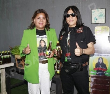 เปิดตัวผลิตภัณฑ์น้ำปลาร้าแสงจันทร์ ของ อาจารย์ไข่ มาลีฮวนน่า