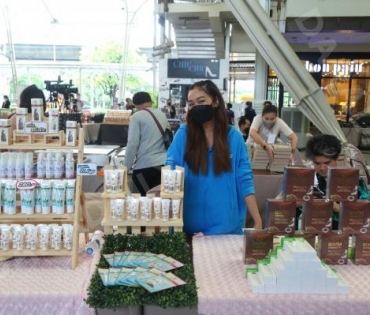 งานตลาดนัดอาหารเป็นยากับดาราเดลี่ ณ เดอะไนน์พระราม 9