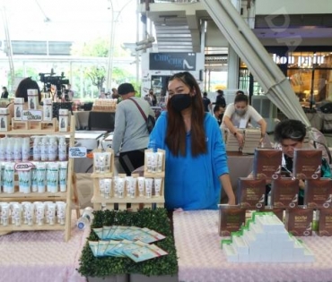 งานตลาดนัดอาหารเป็นยากับดาราเดลี่ ณ เดอะไนน์พระราม 9