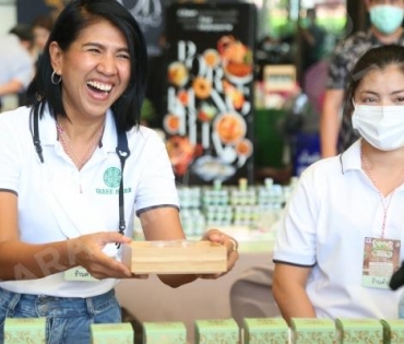 งานตลาดนัดอาหารเป็นยากับดาราเดลี่ ณ เดอะไนน์พระราม 9