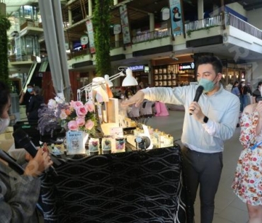 งานตลาดนัดอาหารเป็นยากับดาราเดลี่ ณ เดอะไนน์พระราม 9