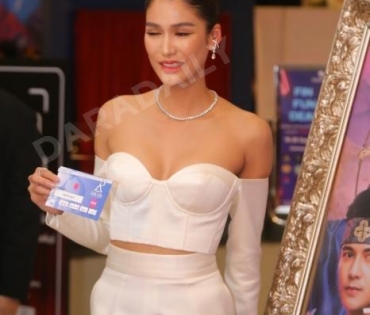 รอบปฐมทัศน์ ลิขิตรักชิงบัลลังก์  