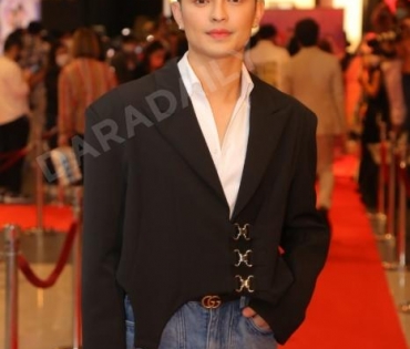 รอบปฐมทัศน์ ลิขิตรักชิงบัลลังก์  