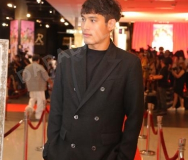 รอบปฐมทัศน์ ลิขิตรักชิงบัลลังก์  