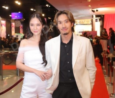 รอบปฐมทัศน์ ลิขิตรักชิงบัลลังก์  