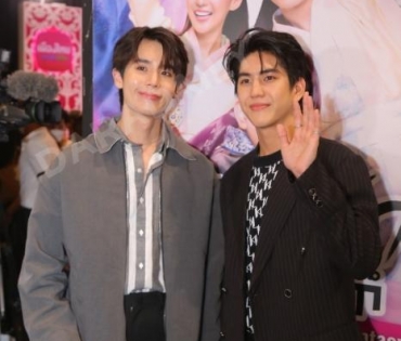 รอบปฐมทัศน์ ลิขิตรักชิงบัลลังก์  