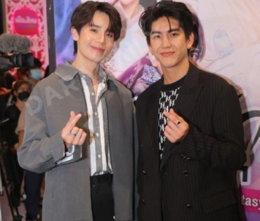 รอบปฐมทัศน์ ลิขิตรักชิงบัลลังก์  