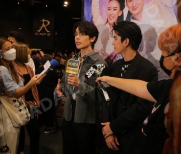 รอบปฐมทัศน์ ลิขิตรักชิงบัลลังก์  