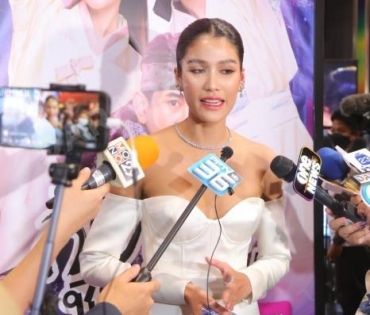 รอบปฐมทัศน์ ลิขิตรักชิงบัลลังก์  