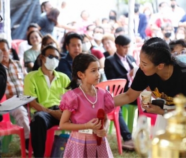 เปิดเวทีคอนเสิร์ตชุมทางดาวทองยิ่งใหญ่ “แซ็ค ชุมแพ” นำทีมศิลปินเซเว่นสตาร์ และกว่าอีก 30 ชีวิต 