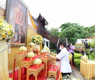 พิธีวางพุ่มกรมการแพทย์แผนไทย