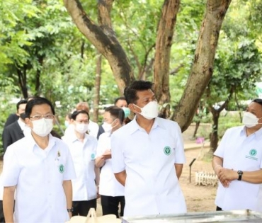 พิธีวางพุ่มกรมการแพทย์แผนไทย