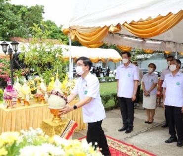 พิธีวางพุ่มกรมการแพทย์แผนไทย