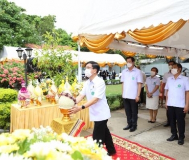 พิธีวางพุ่มกรมการแพทย์แผนไทย