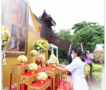 พิธีวางพุ่มกรมการแพทย์แผนไทย