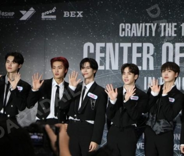 บรรยากาศงานแถลงข่าว 2022 CRAVITY THE FIRST FAN-CON "CENTER OF GRAVITY" IN BANGKOK