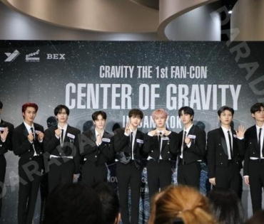 บรรยากาศงานแถลงข่าว 2022 CRAVITY THE FIRST FAN-CON "CENTER OF GRAVITY" IN BANGKOK