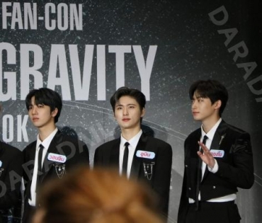 บรรยากาศงานแถลงข่าว 2022 CRAVITY THE FIRST FAN-CON "CENTER OF GRAVITY" IN BANGKOK