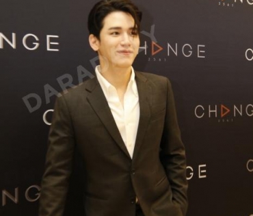 พิธีบวงสรวงละครเรื่อง ดงดอกไม้