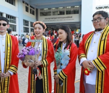 “แมงปอ เพ็ญพิชชา” มิสแกรนด์พะเยา2019 รับปริญญาตรี มหาวิทยาลัยเทคโนโลยีพระจอมเกล้าธนบุรี