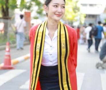 “แมงปอ เพ็ญพิชชา” มิสแกรนด์พะเยา2019 รับปริญญาตรี มหาวิทยาลัยเทคโนโลยีพระจอมเกล้าธนบุรี