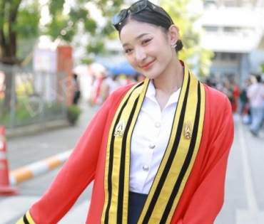 “แมงปอ เพ็ญพิชชา” มิสแกรนด์พะเยา2019 รับปริญญาตรี มหาวิทยาลัยเทคโนโลยีพระจอมเกล้าธนบุรี