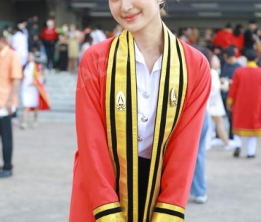 “แมงปอ เพ็ญพิชชา” มิสแกรนด์พะเยา2019 รับปริญญาตรี มหาวิทยาลัยเทคโนโลยีพระจอมเกล้าธนบุรี