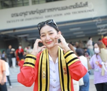 “แมงปอ เพ็ญพิชชา” มิสแกรนด์พะเยา2019 รับปริญญาตรี มหาวิทยาลัยเทคโนโลยีพระจอมเกล้าธนบุรี