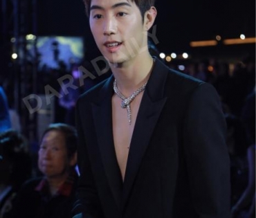 “มาร์คต้วน” หล่อจนใจเจ็บ ทำงาน“Bulgari Serpenti Light Up”ลุกเป็นไฟ!!