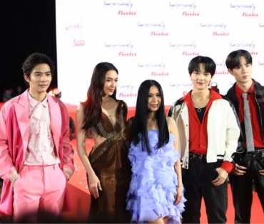 “Surpringly Bata Cinderbella” พบกับแบรนด์แอมบาสเดอร์คนดัง “เบลล่า ราณี แคมเปน”แคมเปน”