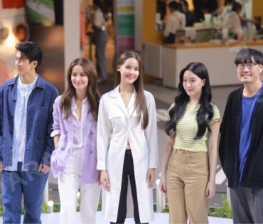 เปิดตัวคอลเลคชั่น “UNIQLO Spring/Summer 2023” พบกับ ญาญ่า อุรัสยา, แอน ทองประสม, ติ๊ก เจษฎาภรณ์, อ๊ะอาย 4EVE