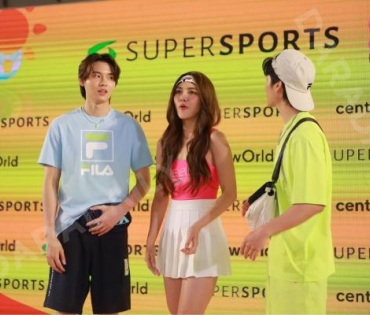 บรรยากาศงาน "Supersports Summer Fashion Show 2023" พบ "ปราง-กัญญ์ณรัณ" และสองหนุ่ม "หยิ่น-วอร์"