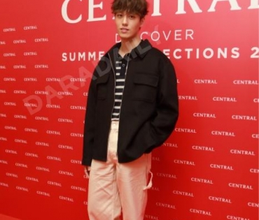 แฟชั่นสุดยิ่งใหญ่แห่งปีของห้างเซ็นทรัลกับงาน “Central Edition” พบกับ ต่อ-ธนภพ ลีรัตนขจร, มิว-นิษฐา 